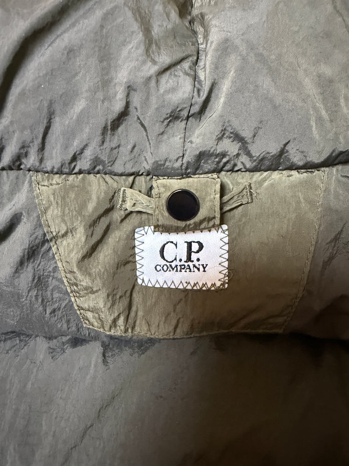 cp컴퍼니 에코 크롬-r 고글 패딩 24fw 상품이미지5