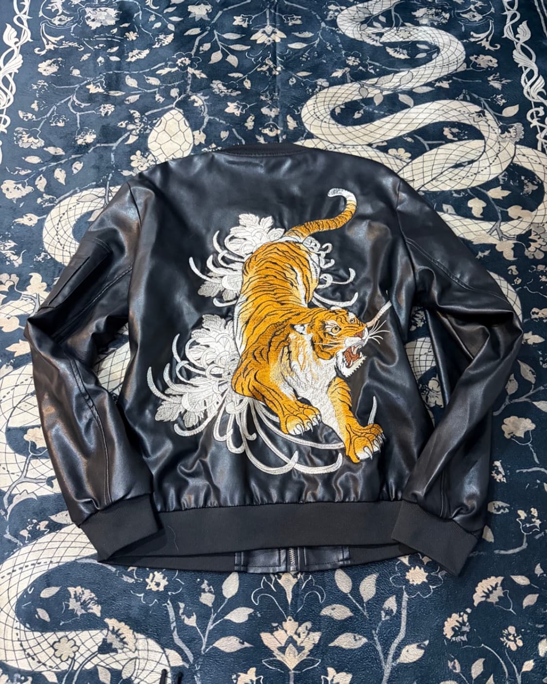 Japanese leather tiger Sukajan(unisex) 상품이미지2