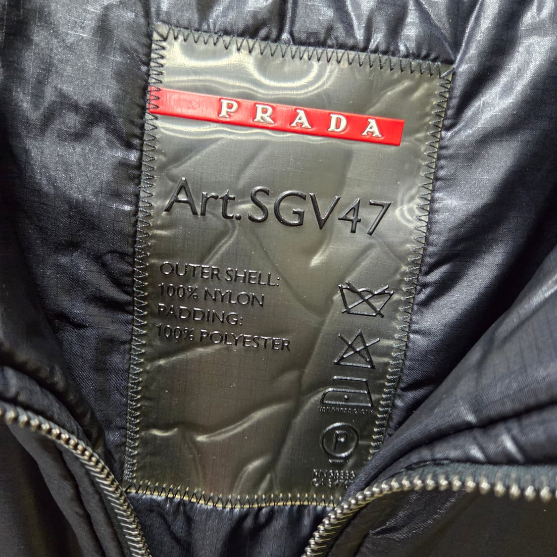 프라다 패딩 상품이미지2