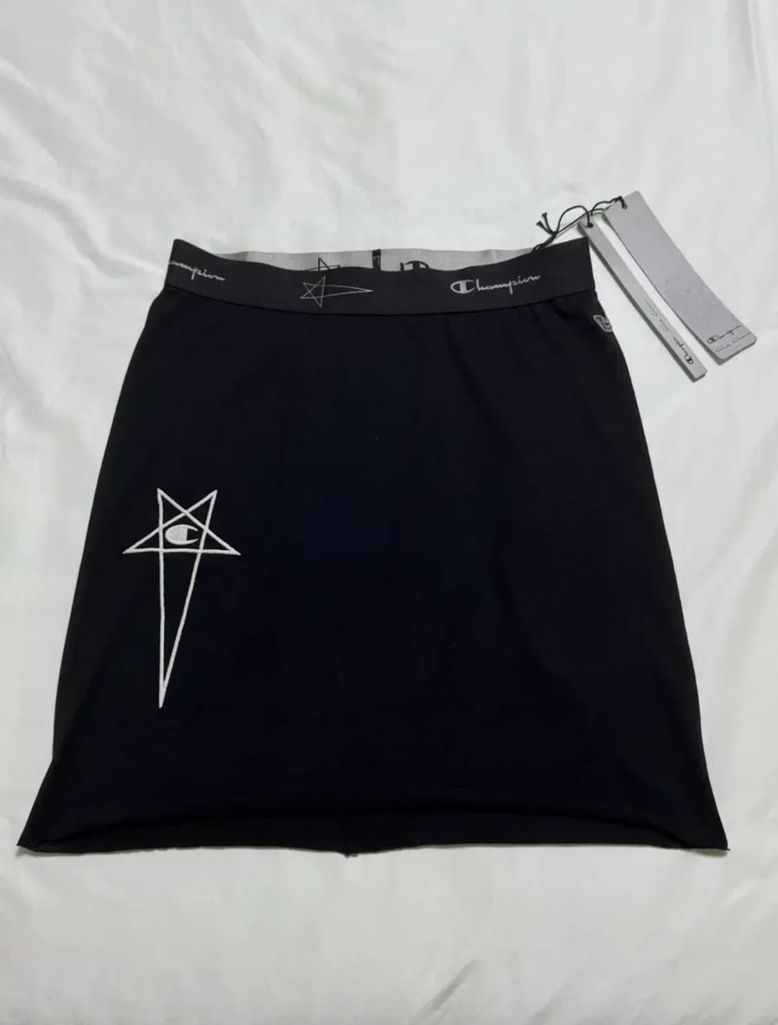 릭오웬스 챔피온 미니 스커트 s 블랙 로고 자수 챔피언 미디 롱 상품이미지3