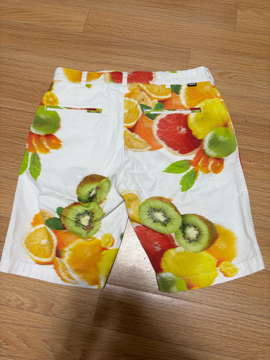 Palace 팔라스 과일 패턴 반바지 상품이미지1