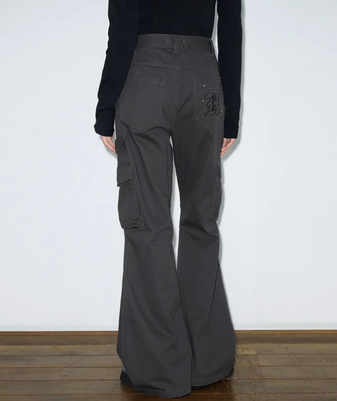 헬레네 파리스 피그먼트 스터드 부츠컷 팬츠 [그레이] m 상품이미지1