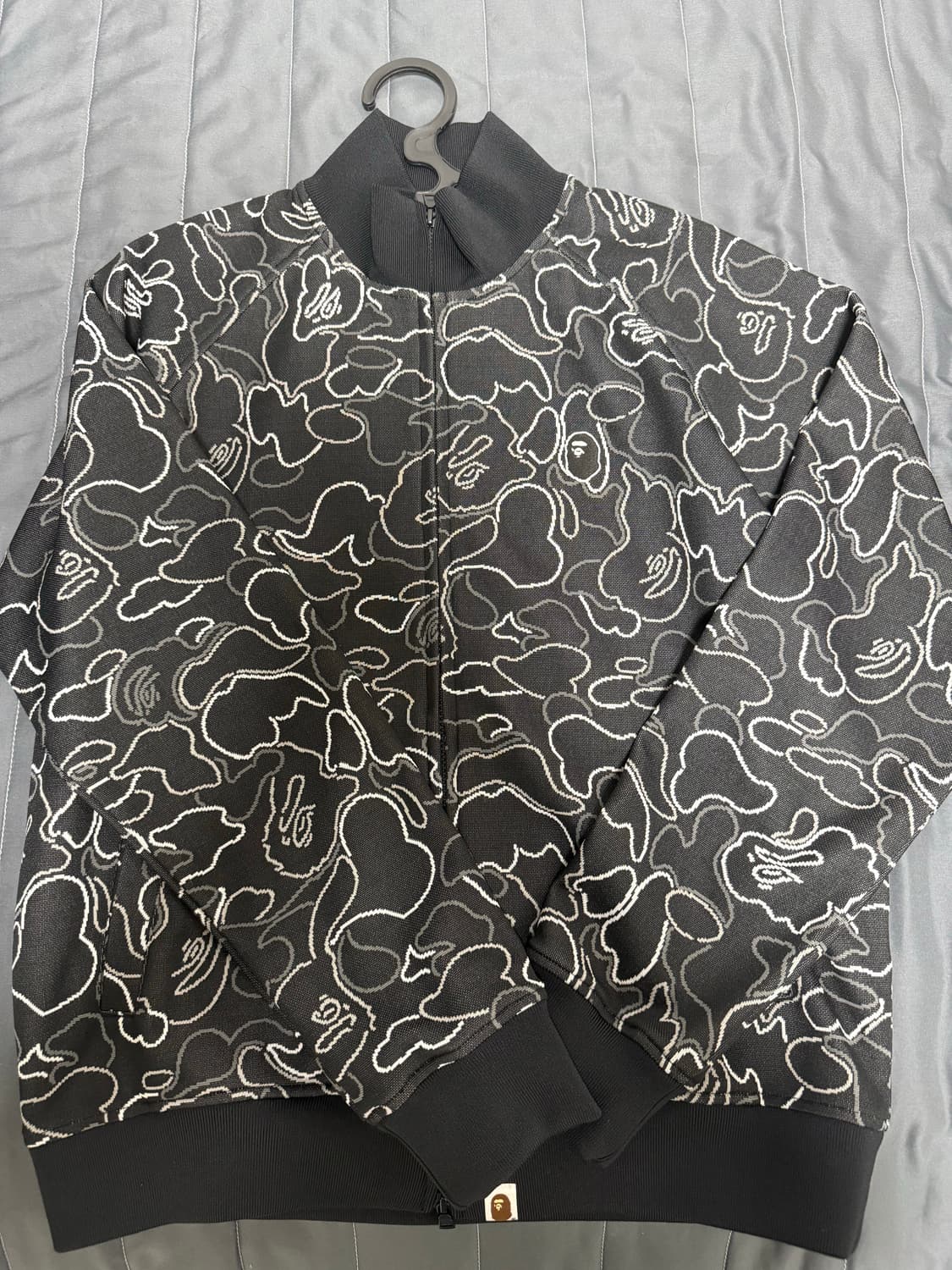 베이프 네온 카모 자카드 트랙 자켓 블랙 상품이미지1