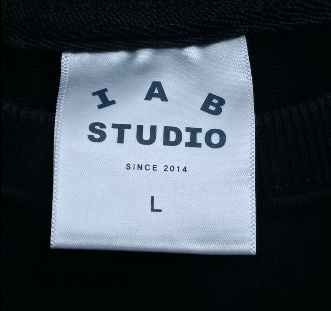 아이앱 스튜디오 맨투맨 블랙 상품이미지7