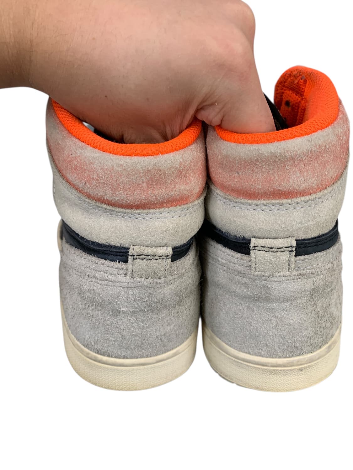 조던 1 레트로 하이 뉴트럴 그레이 하이퍼 크림슨 285 상품이미지8