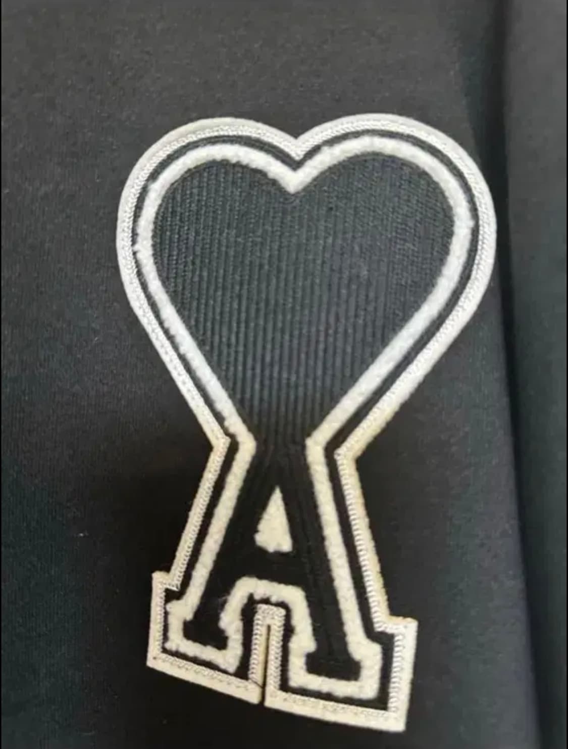 아미 하트 로고 블랙 후드티 상품이미지3