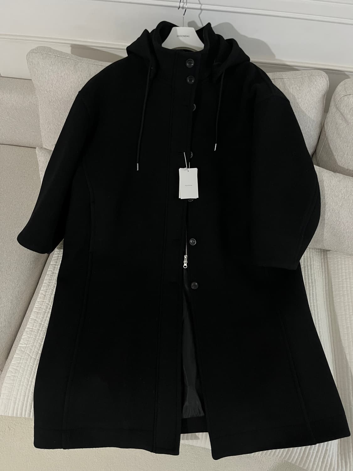 문달 Audrey Hoodie Coat in Black 상품이미지5