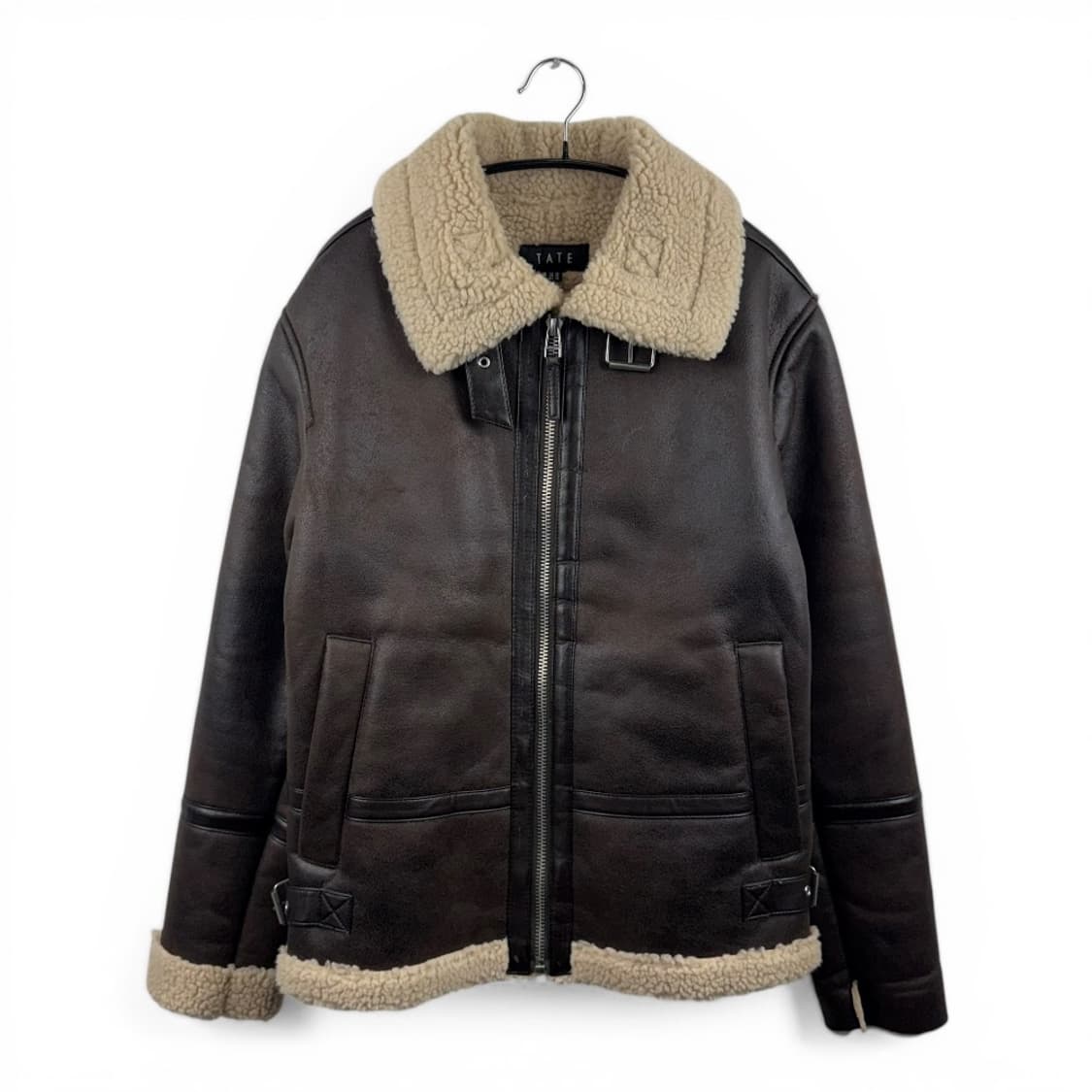 (90) 테이트 버클 포인트 무스탕 점퍼 상품이미지1