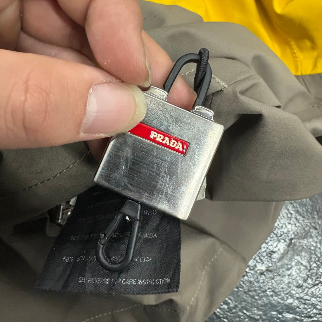 (100)프라다고어텍스바람막이 상품이미지9