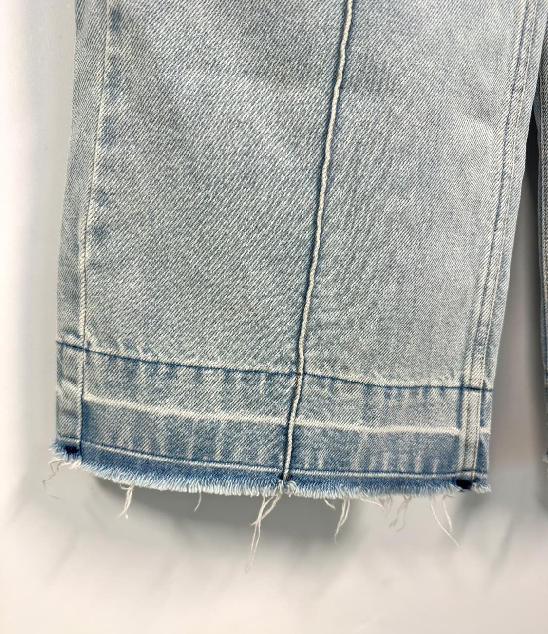 ISABEL MARANT 이자벨마랑 다트 디테일 컷오프 밑단 와이드 데님 상품이미지5
