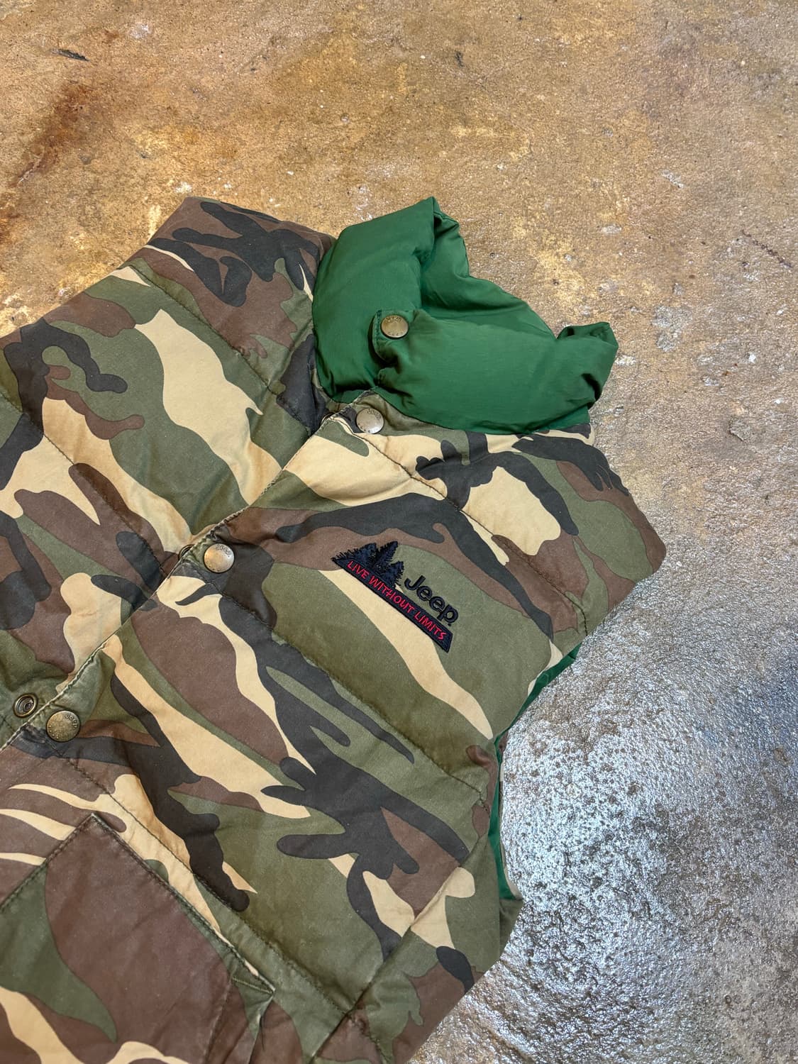 jeep 양면 패딩 조끼 상품이미지3