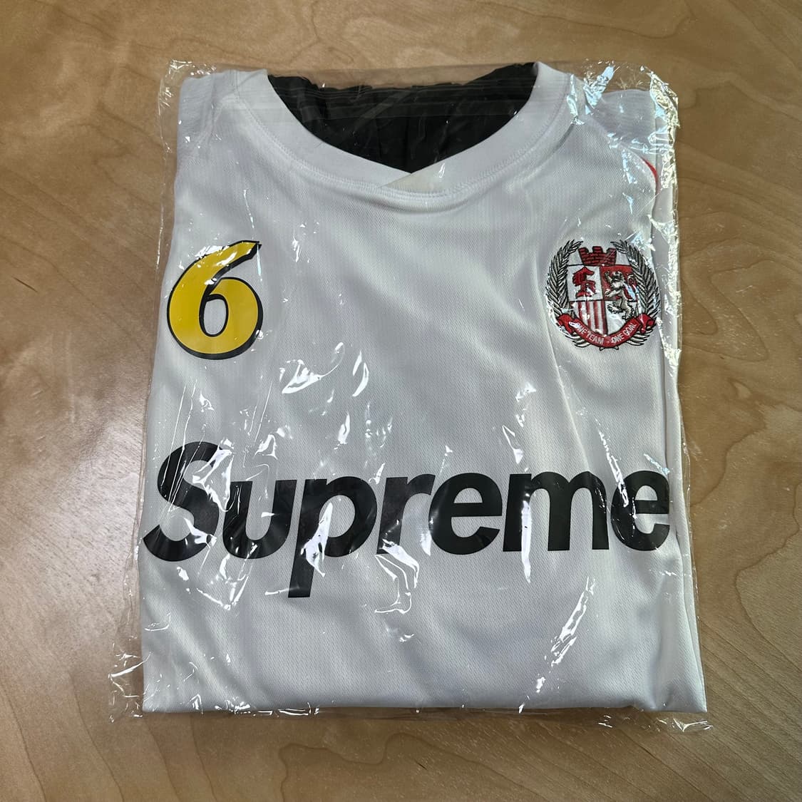 [L] 슈프림 후드 사커 저지 화이트 - 23FW 상품이미지3