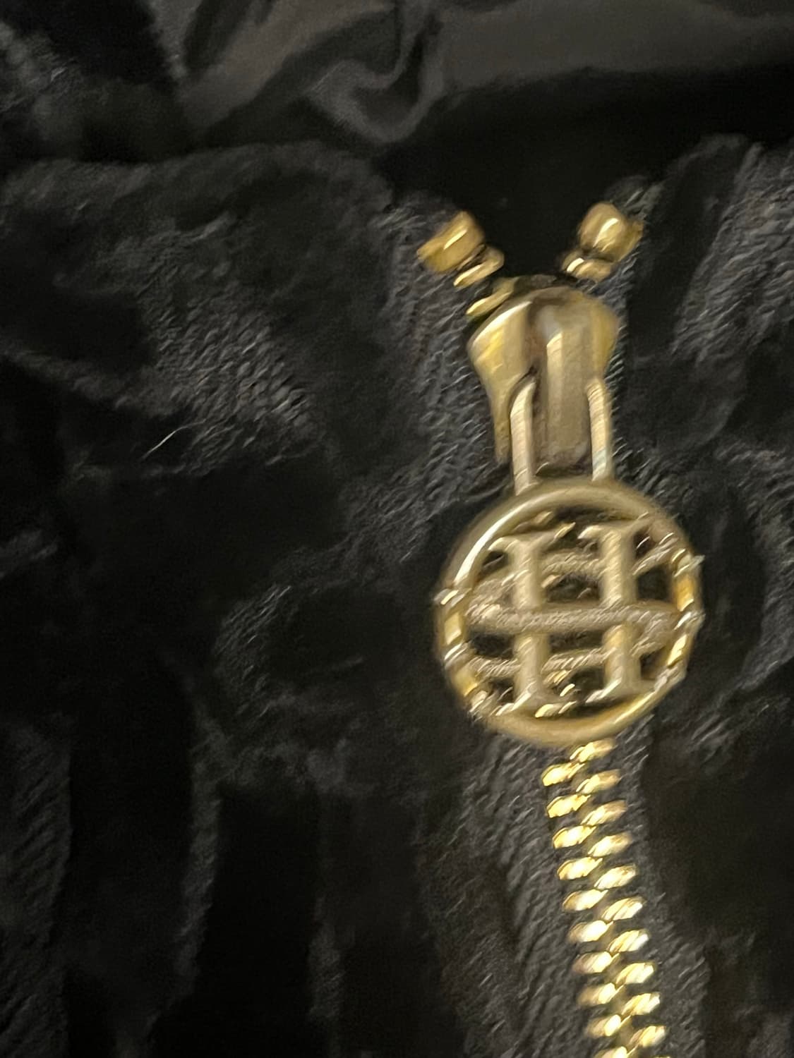 올드 빈티지 레터링 벨벳 블랙+골드 후드집업 Y2K 상품이미지4