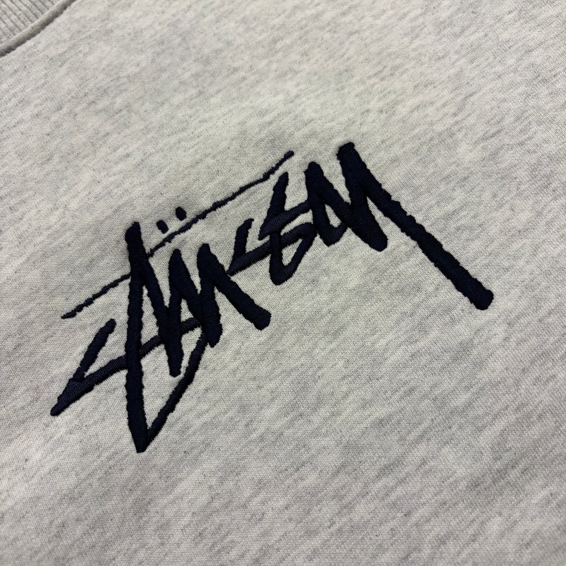 [M] 21ss 스투시 베이직 로고 맨투맨 회색 B862 상품이미지4