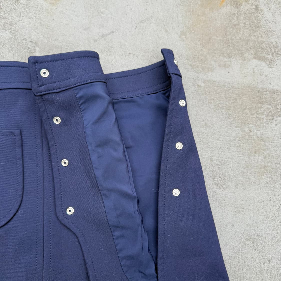 꾸레쥬 패치 포켓 버튼 스커트 상품이미지3