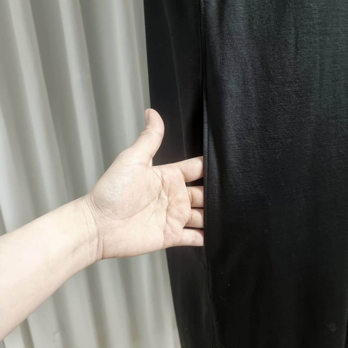 헬무트랭 브이넥 슬리브리스 롱 원피스 (55) 상태최상 상품이미지7