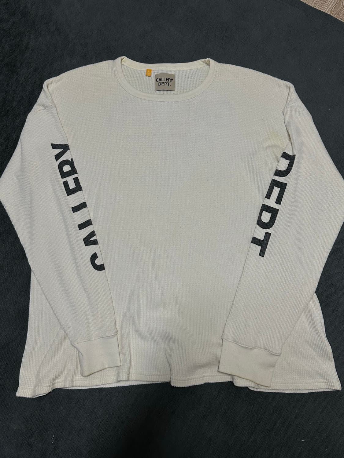 갤러리 디파트먼트 와플 롱슬리브 팝니다! 상품이미지2