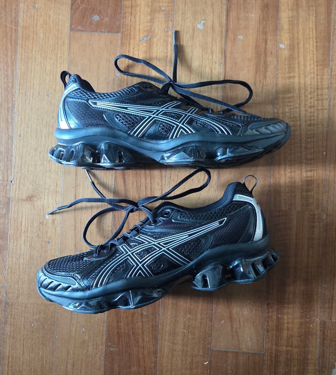 아식스 젤 퀀텀 키네틱 그래파이트 그레이 블랙 (285) 상품이미지4