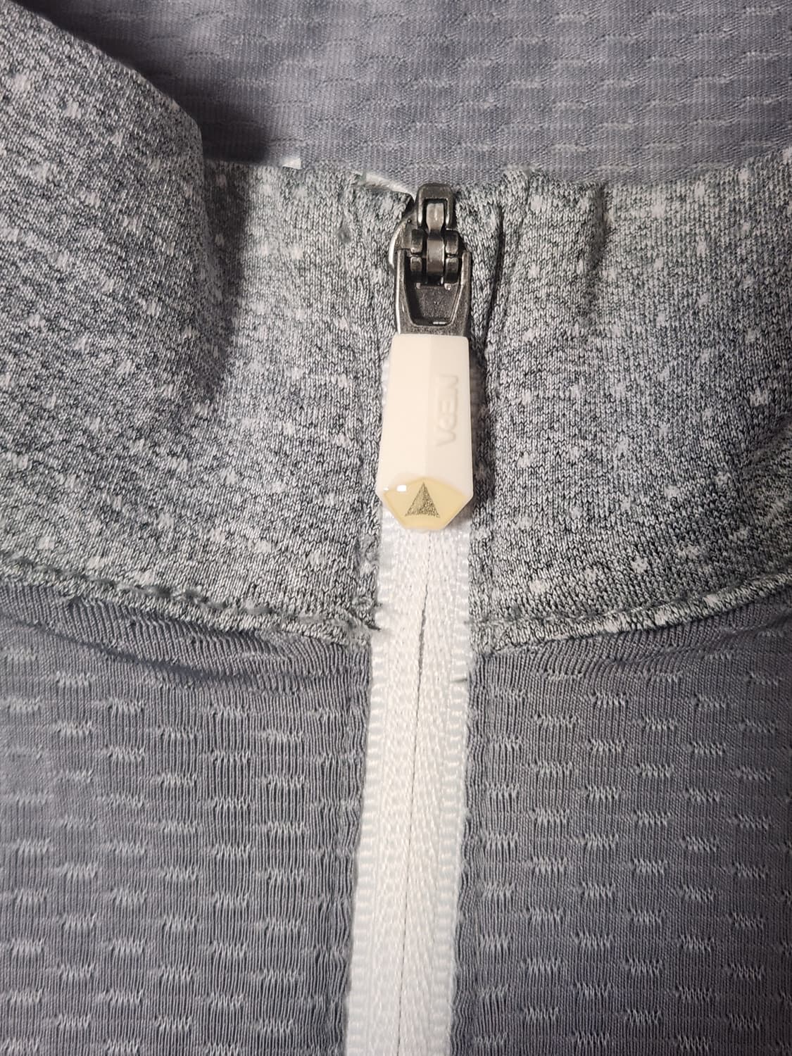 새상품급) 네파 여성 메쉬 하프집업 기능성 반팔티 사이즈 90 S

여러 상품이미지6