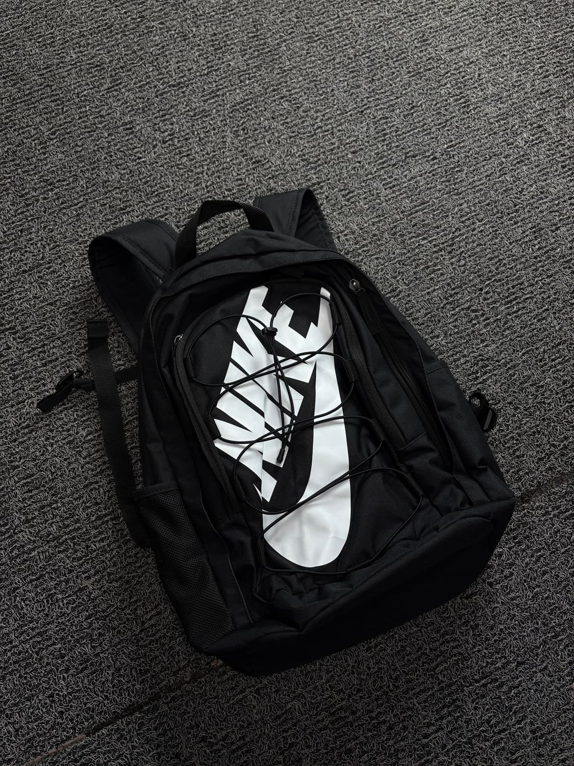 나이키 헤이워드 스트링 빅로고 백팩 블랙 1831 상품이미지1