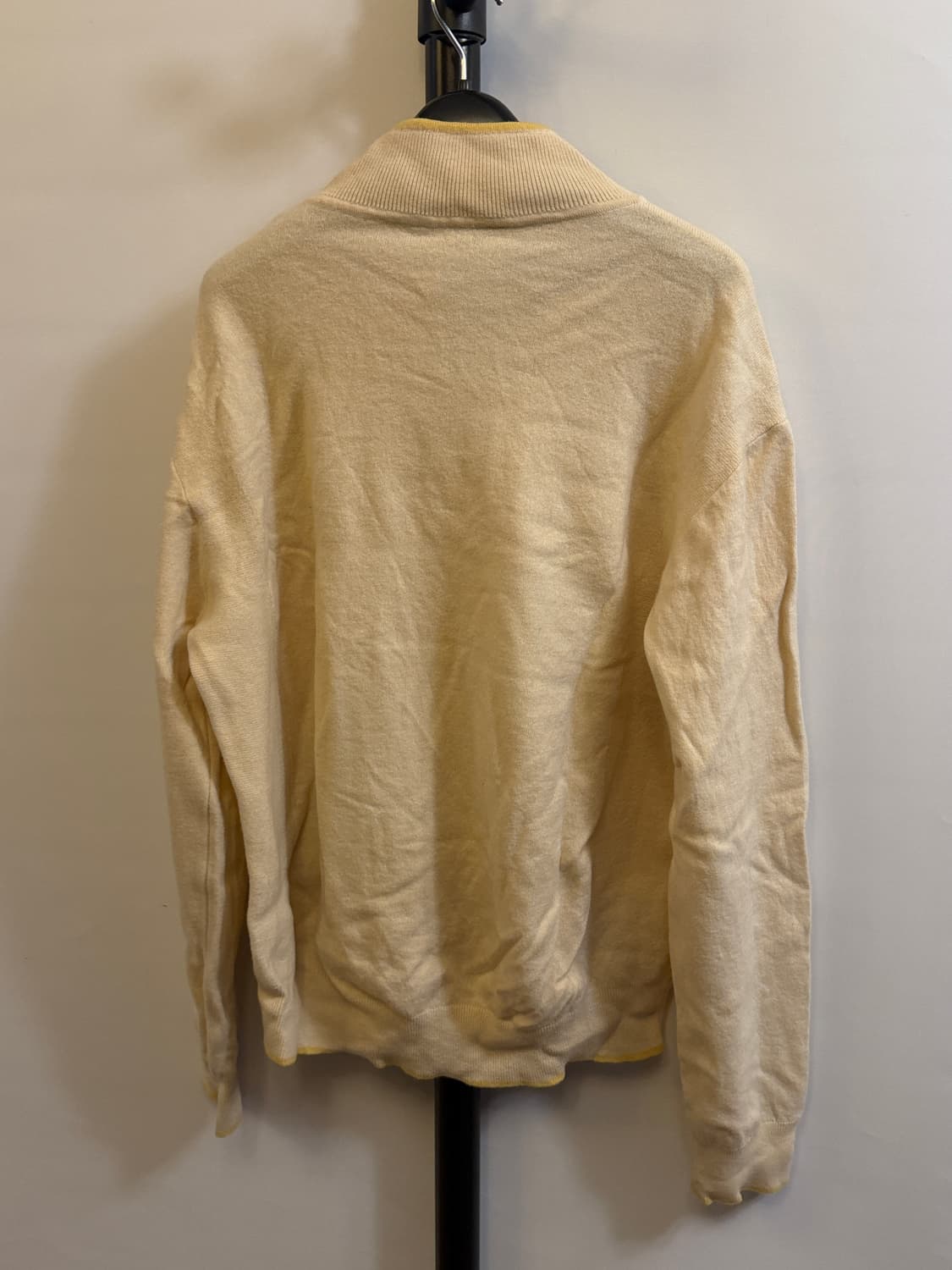 지방시 카라 니트 반집업 상품이미지4