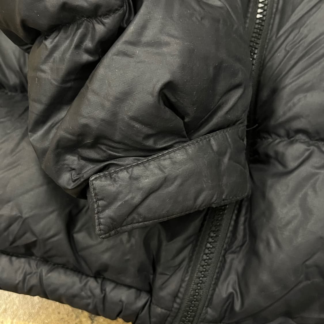 노스페이스 눕시 블랙 숏패딩  상품이미지10