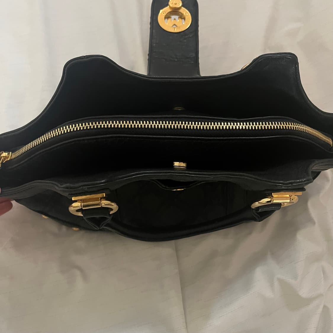 메트로시티 도트백 상품이미지4