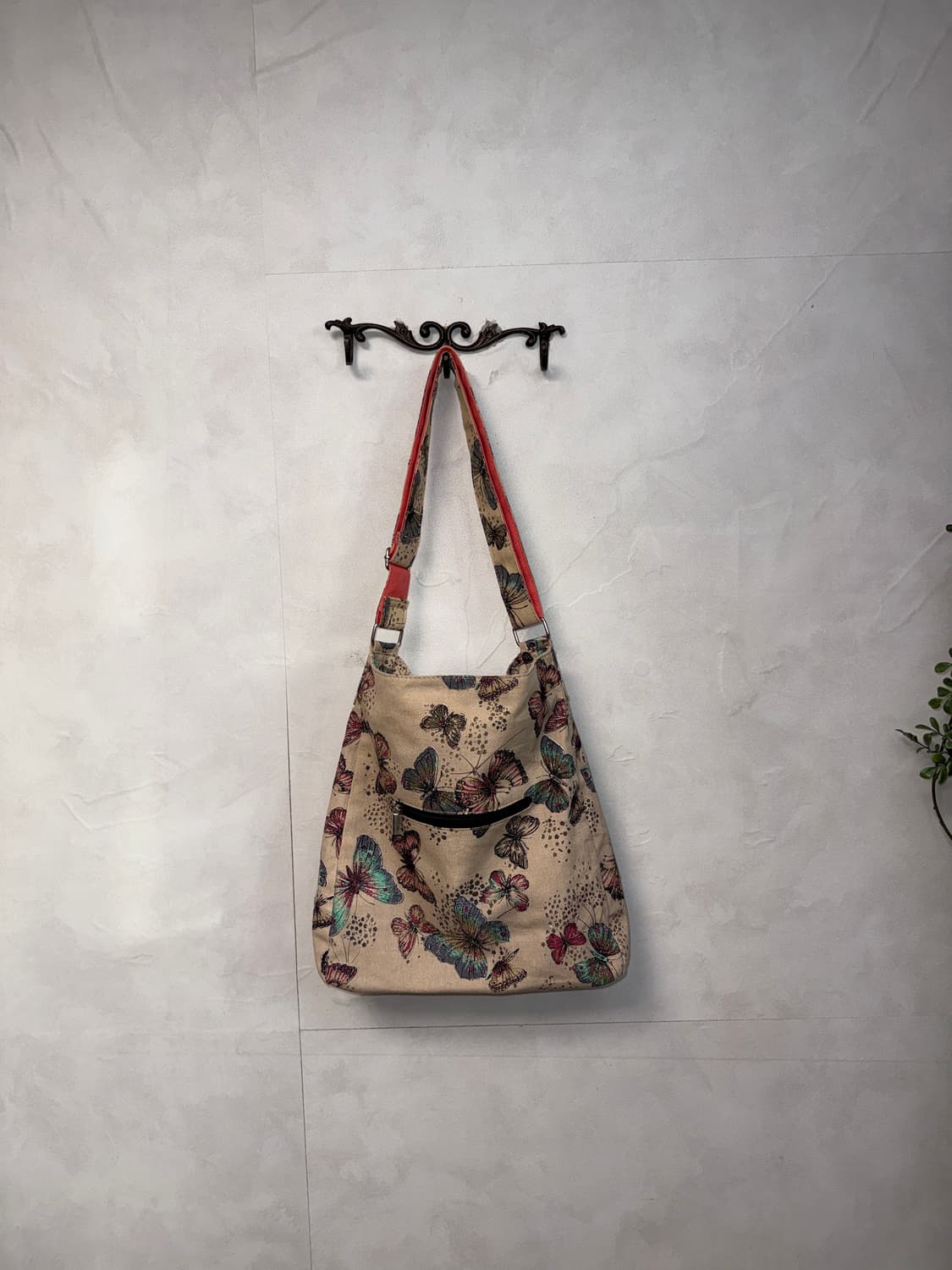 Beige butterfly pattern cross bag 상품이미지3