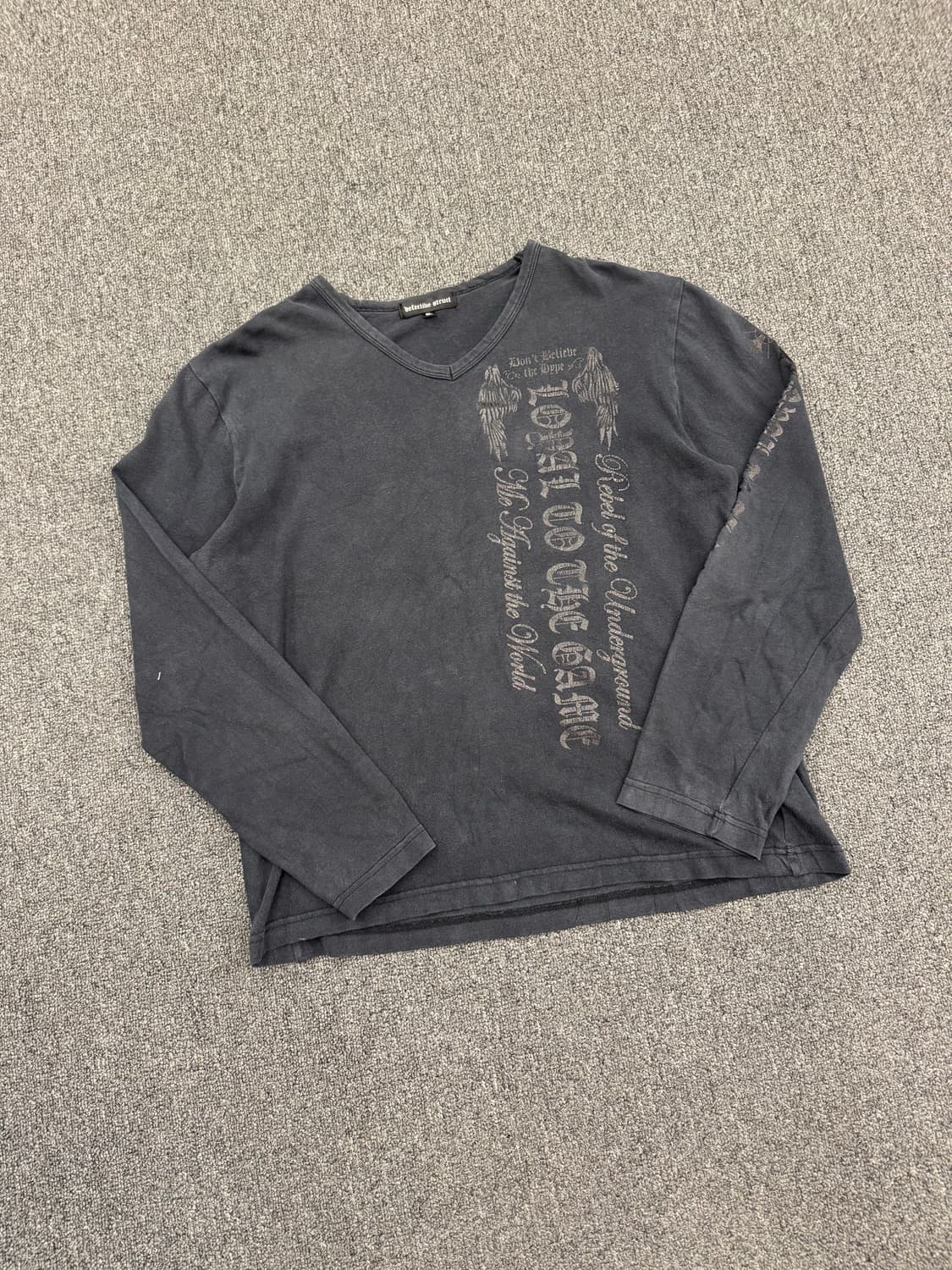 3L)Defective Struct 빈티지 Y2K 스컬 프린팅 브이넥 상품이미지1