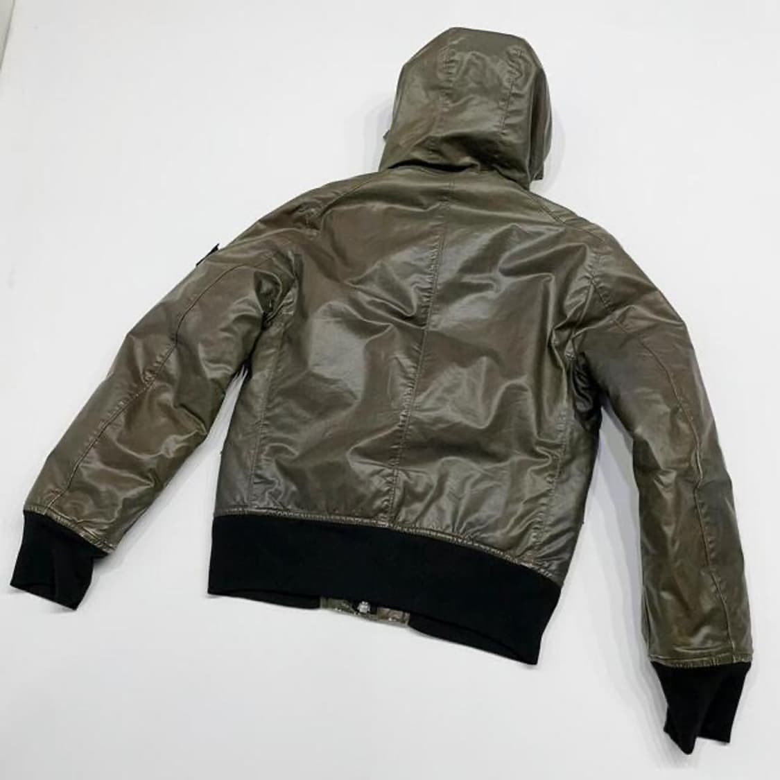 스톤아일랜드 10/11 왁스드 아이스2 봄버 자켓 (S 상품이미지6