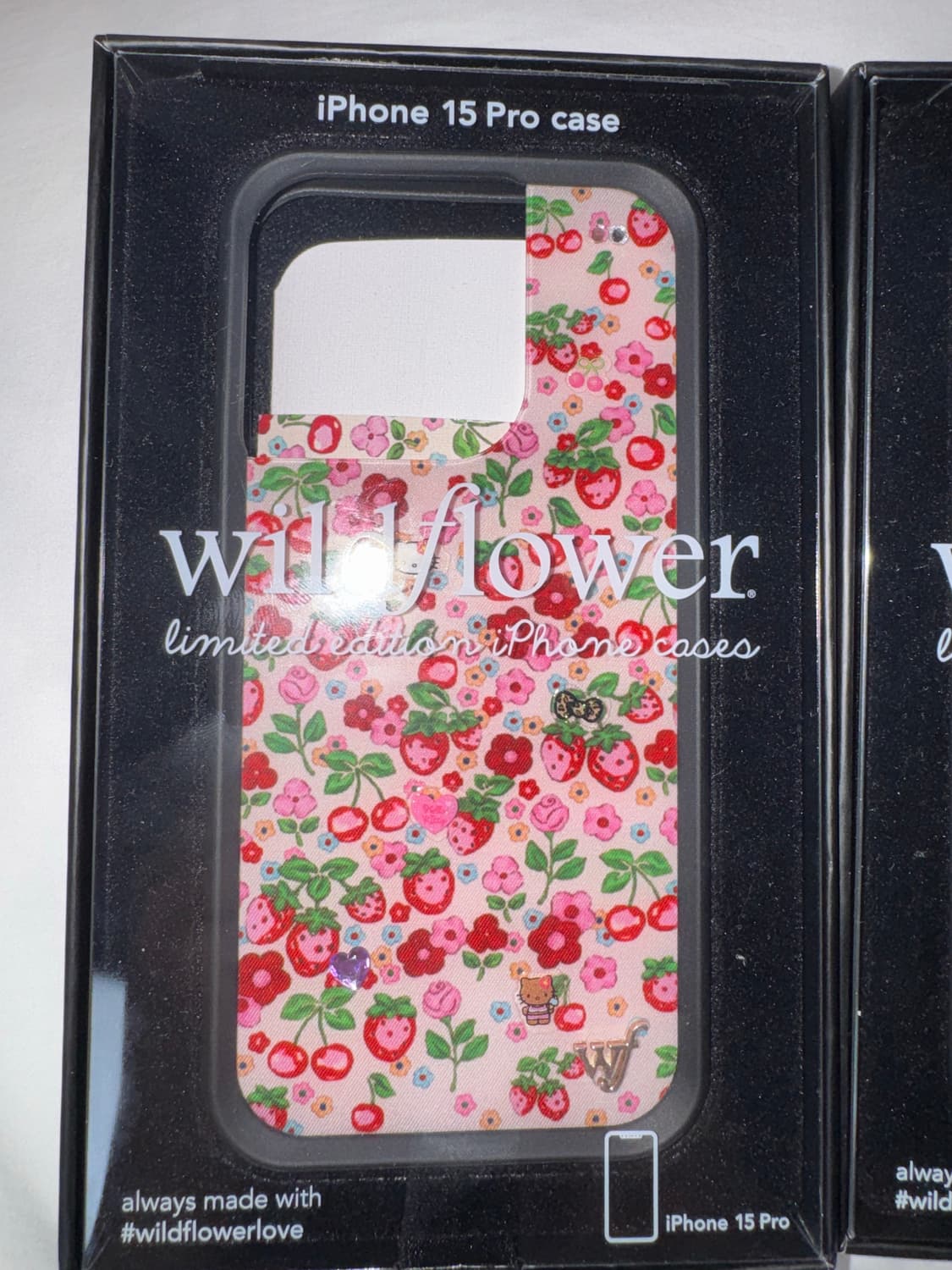 아이폰15프로 와일드플라워 케이스 베리월드 상품이미지1