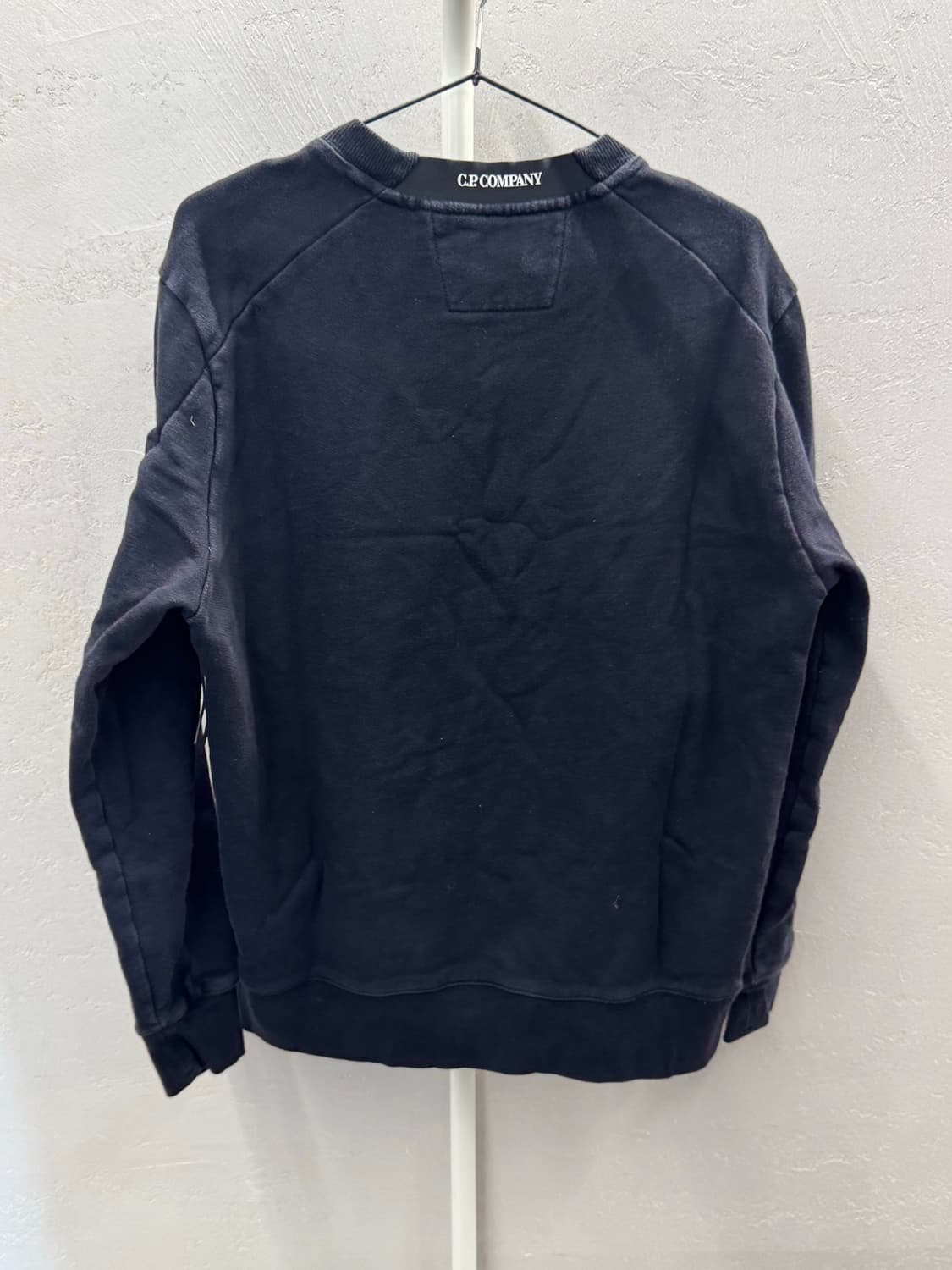 CP 컴퍼니 맨투맨 블랙 상품이미지7