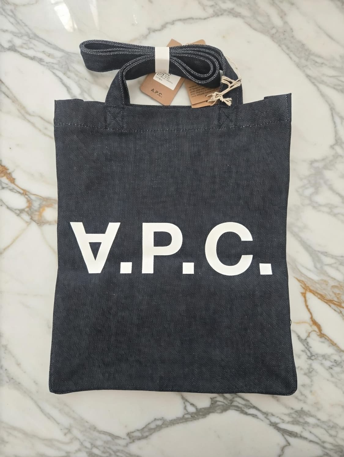 <정품 새상품> A.P.C 데님 에코백 상품이미지1