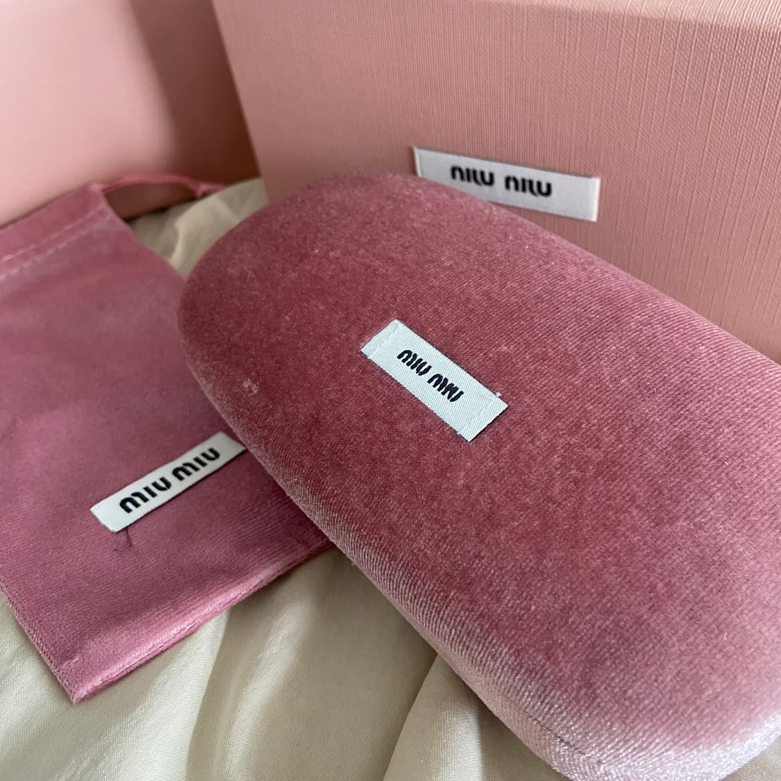 [정품] 미우미우 라운드 안경테 토티스 골드 로고 풀박스 상품이미지4