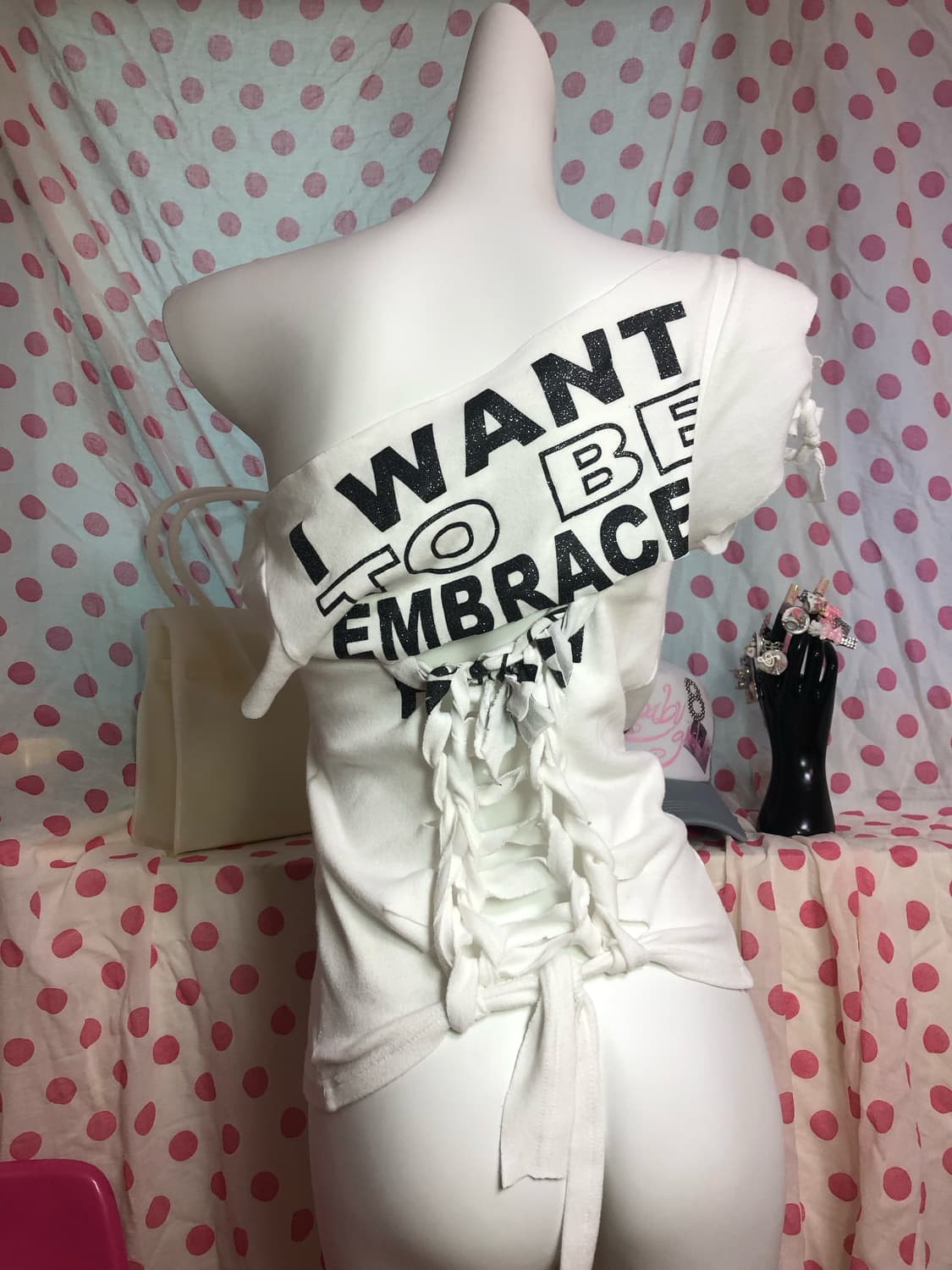 cubic lips cutting top 상품이미지3