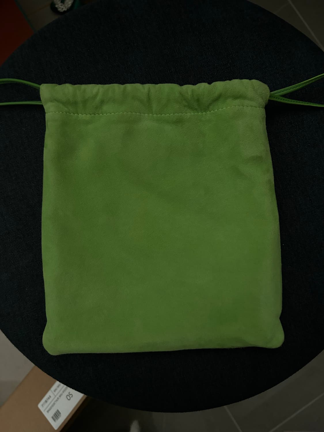 미우미우 스웨이드 파우치백 상품이미지2