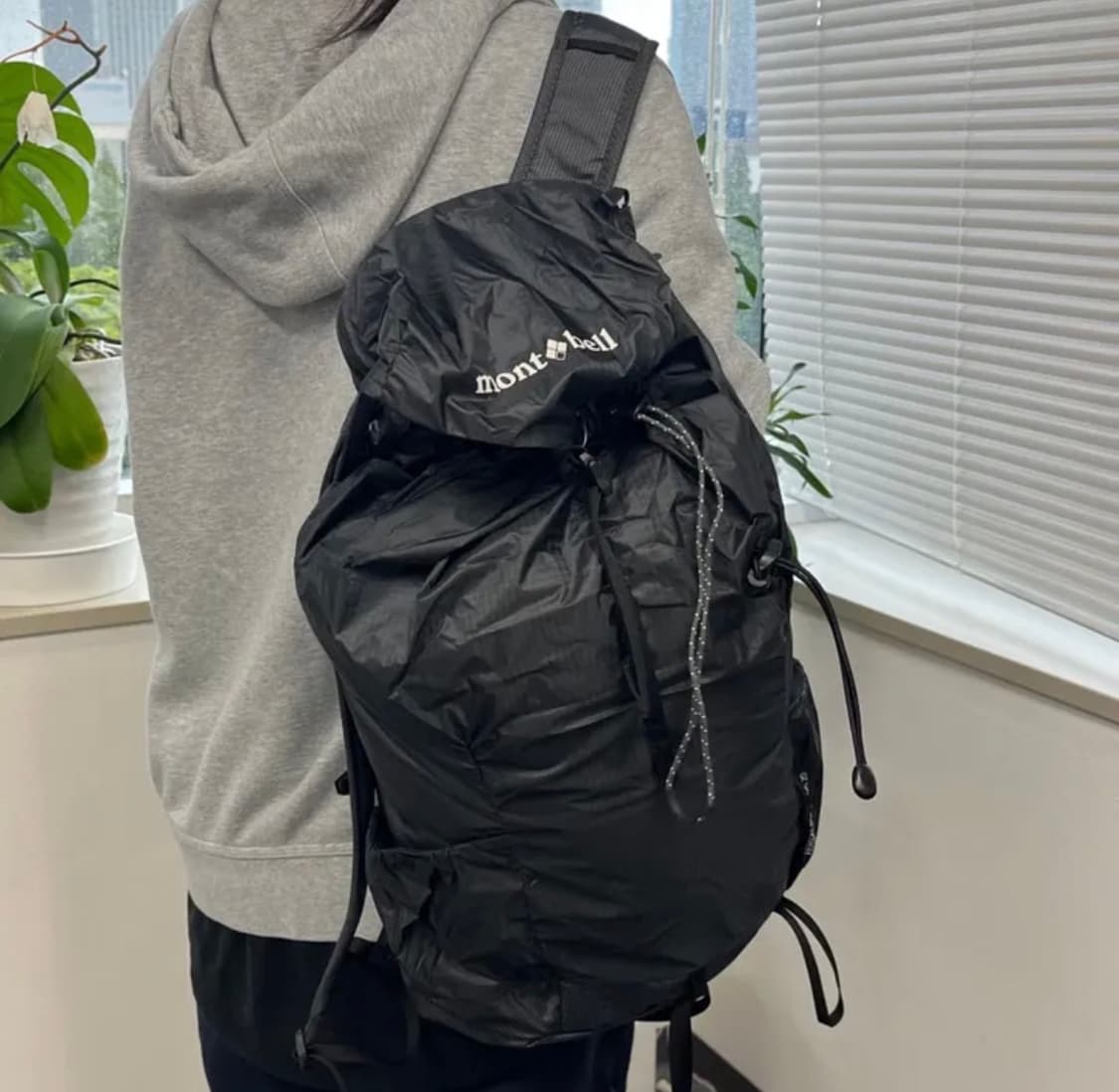 몽벨 버사라이트백팩  20l 상품이미지1