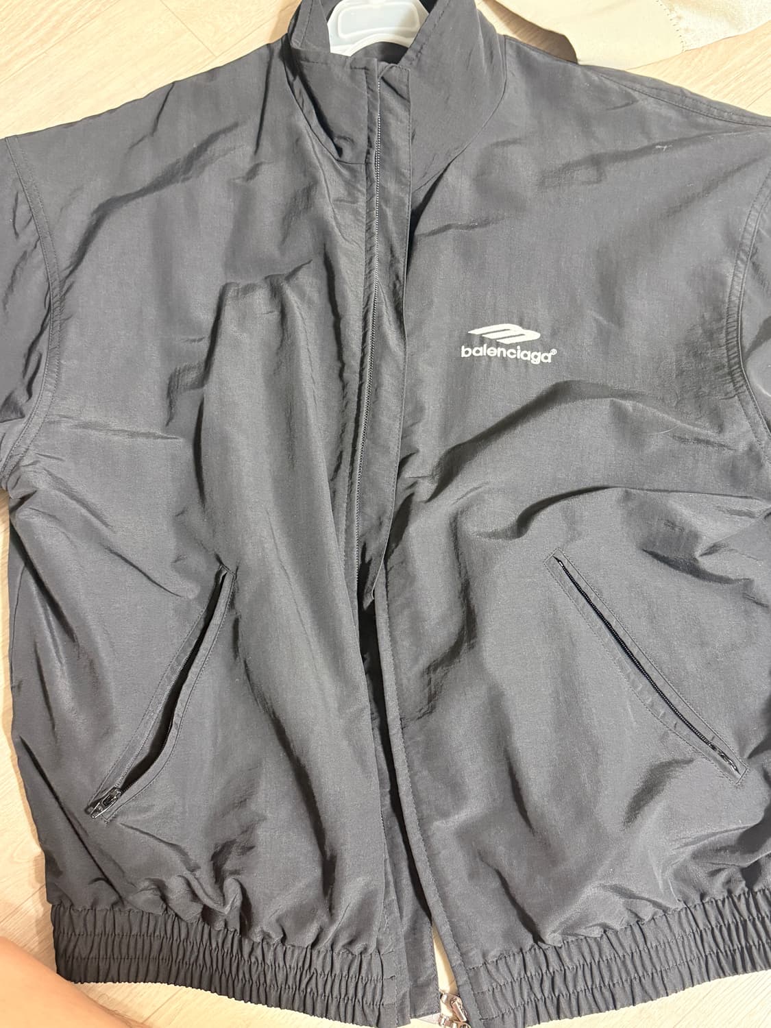 발렌시아가 트랙 자켓 팝니다 상품이미지6
