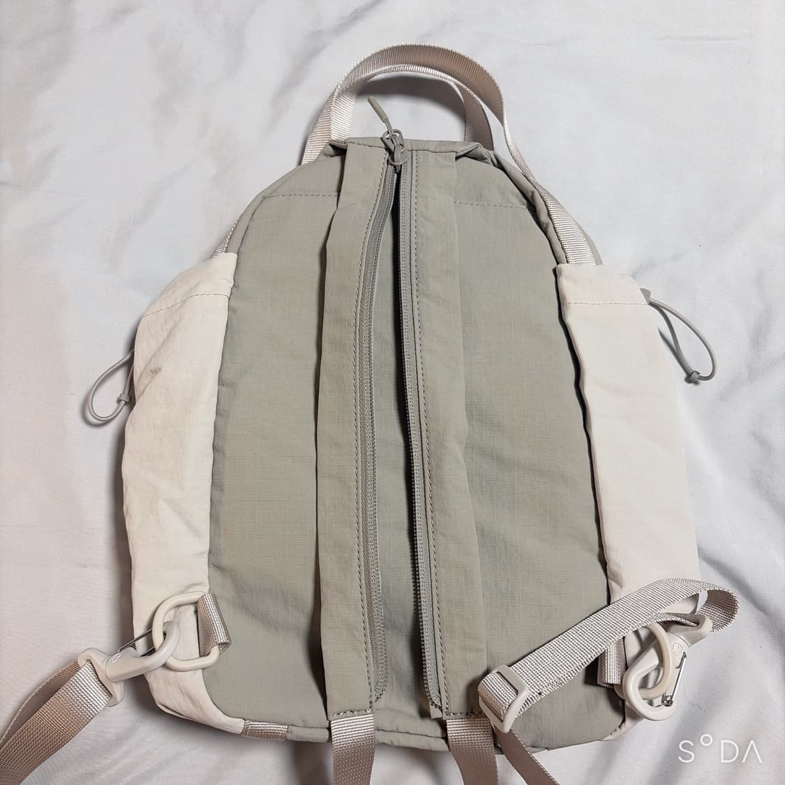 룰루레몬 파우치 탈부착 미니 백팩 상품이미지2