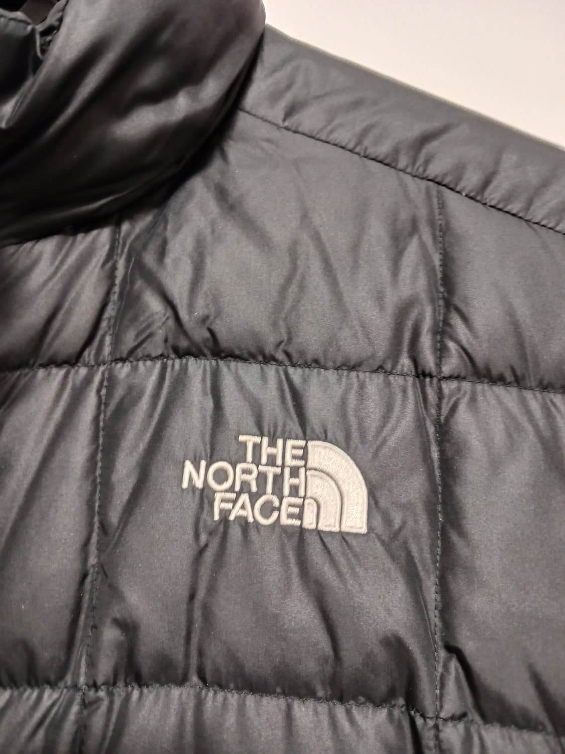 노스페이스 600필 경량패딩 상품이미지3