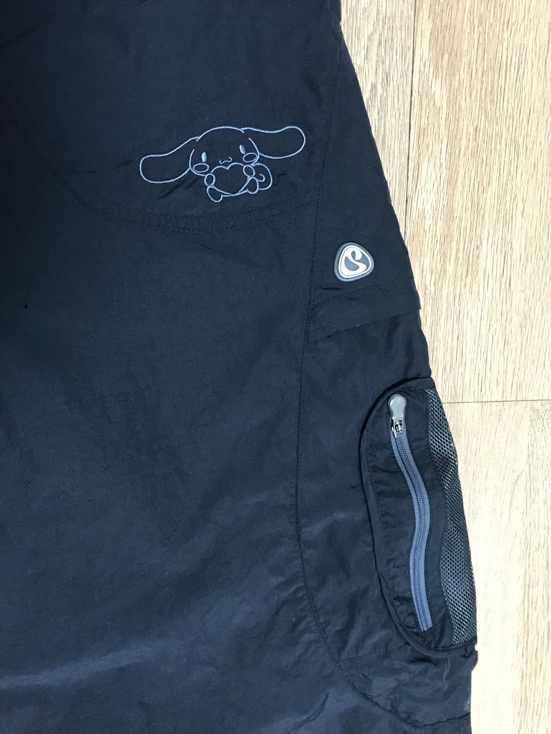 코이세이오 CINNAMOROLL POCKET PANTS BLACK 상품이미지4