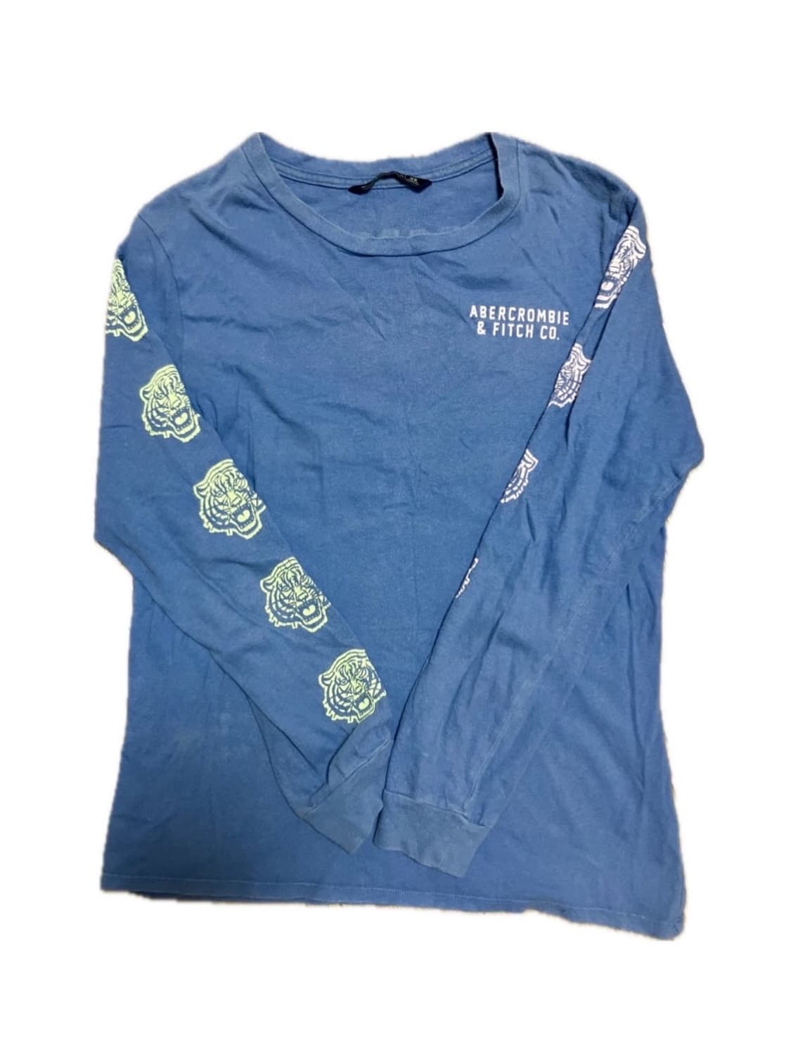 아베크롬비 타이거 그래픽 롱슬리브 상품이미지1