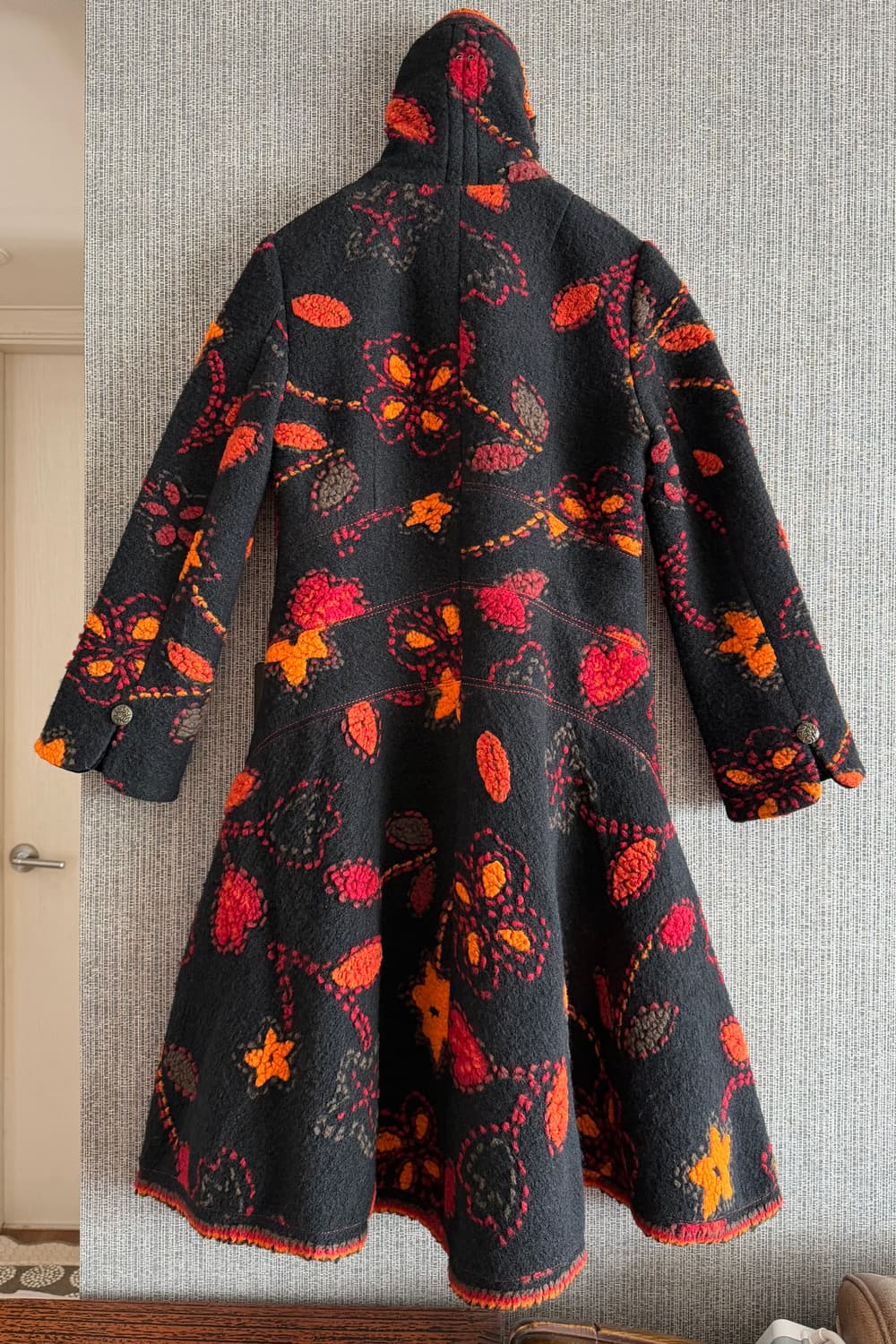 플라워 자수 패턴 코트 울 블렌디드 플레어 라인 롱코트 블랙 66사이즈 상품이미지6