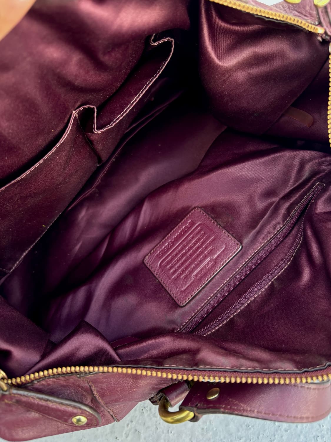 “Coach”00’s Burgundy Buckle Leather Bag 상품이미지8