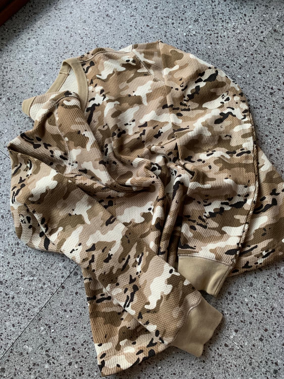 올드 갭 데저트 초코칩 카모 써멀 와플 롱슬리브 상품이미지1