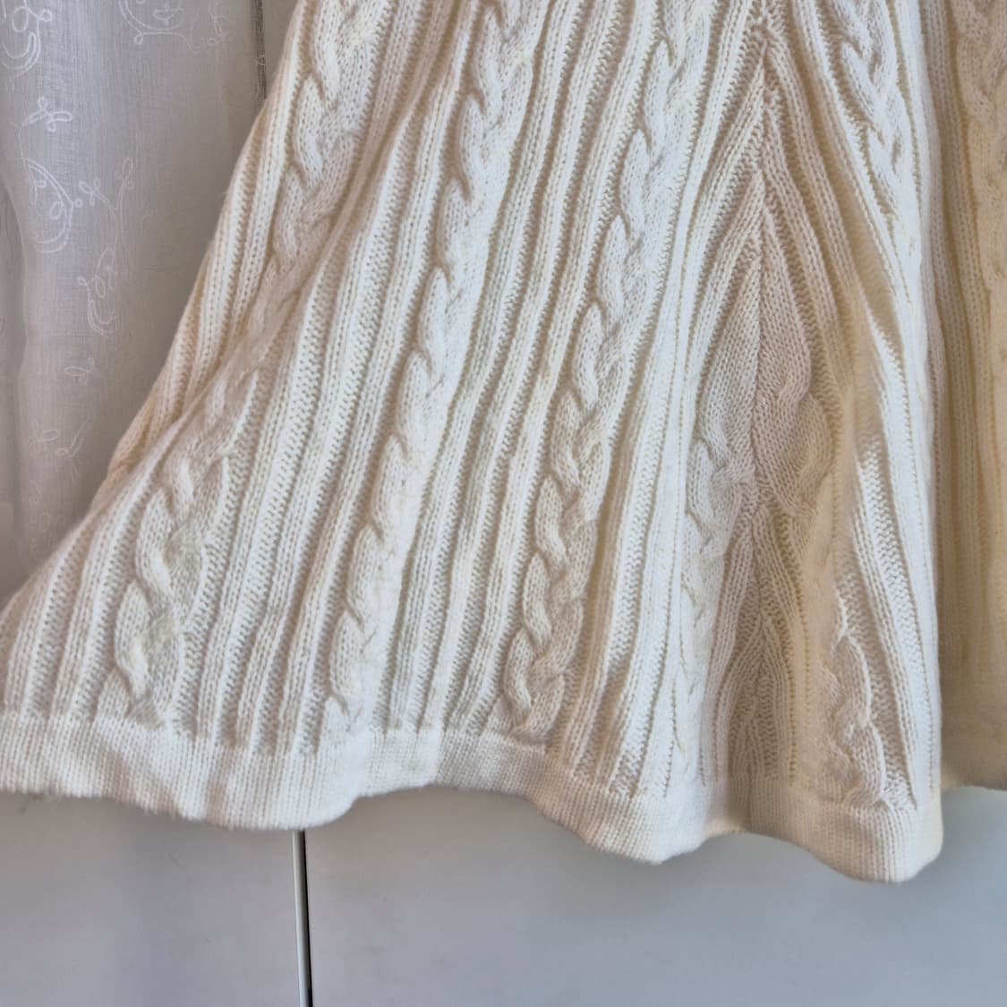 폭닥 화이트 윈터 세트 | 목폴라니트, 아이보리꽈배기니트스커트 상품이미지7