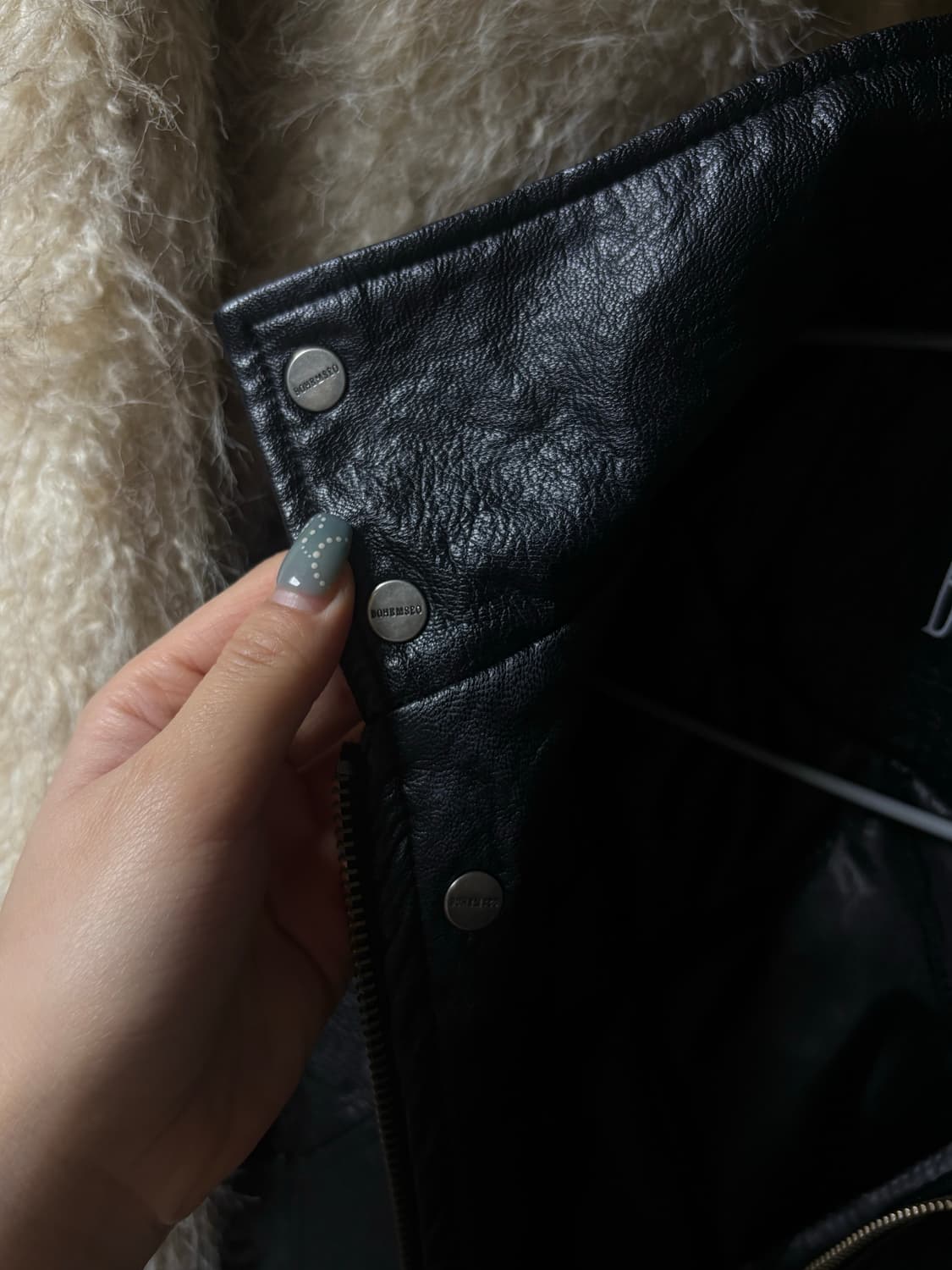 보헤미안서울 하이넥 모토자켓 슬림핏 상품이미지5