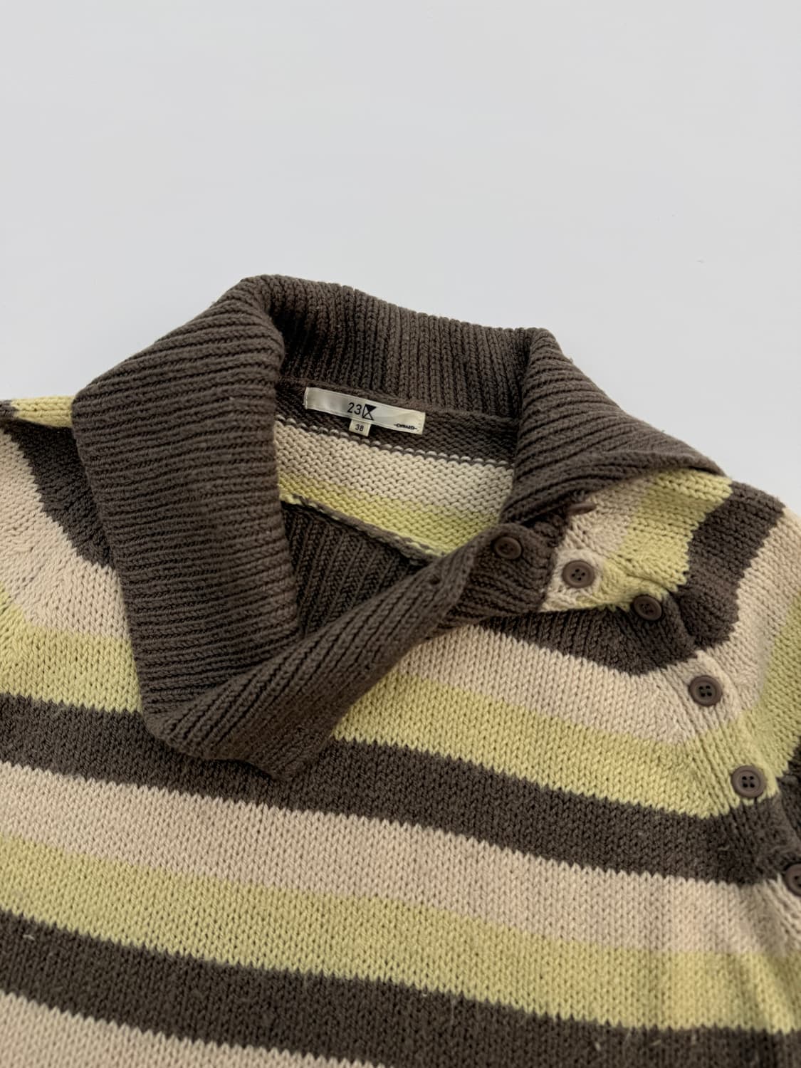 빈티지 스트라이프 사선 단추 하이넥 니트 상품이미지4