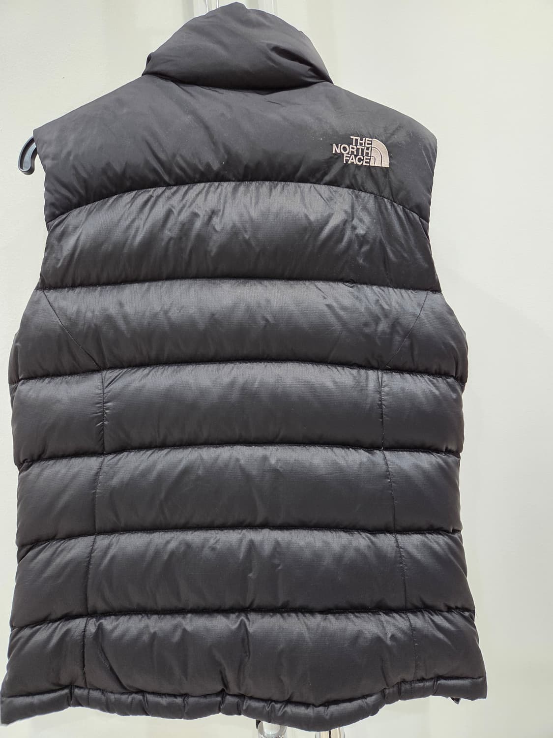 노스페이스 700 패딩 조끼

- 색상: 블랙
- 사이즈: 85  상품이미지2