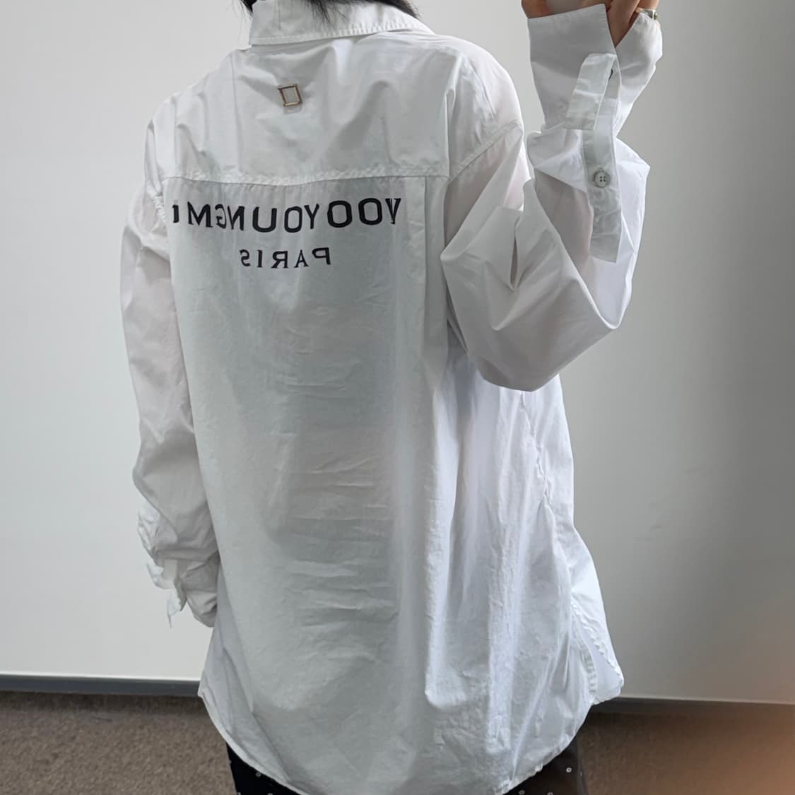 Wooyoungmi 우영미 백 로고 화이트 셔츠 상품이미지2